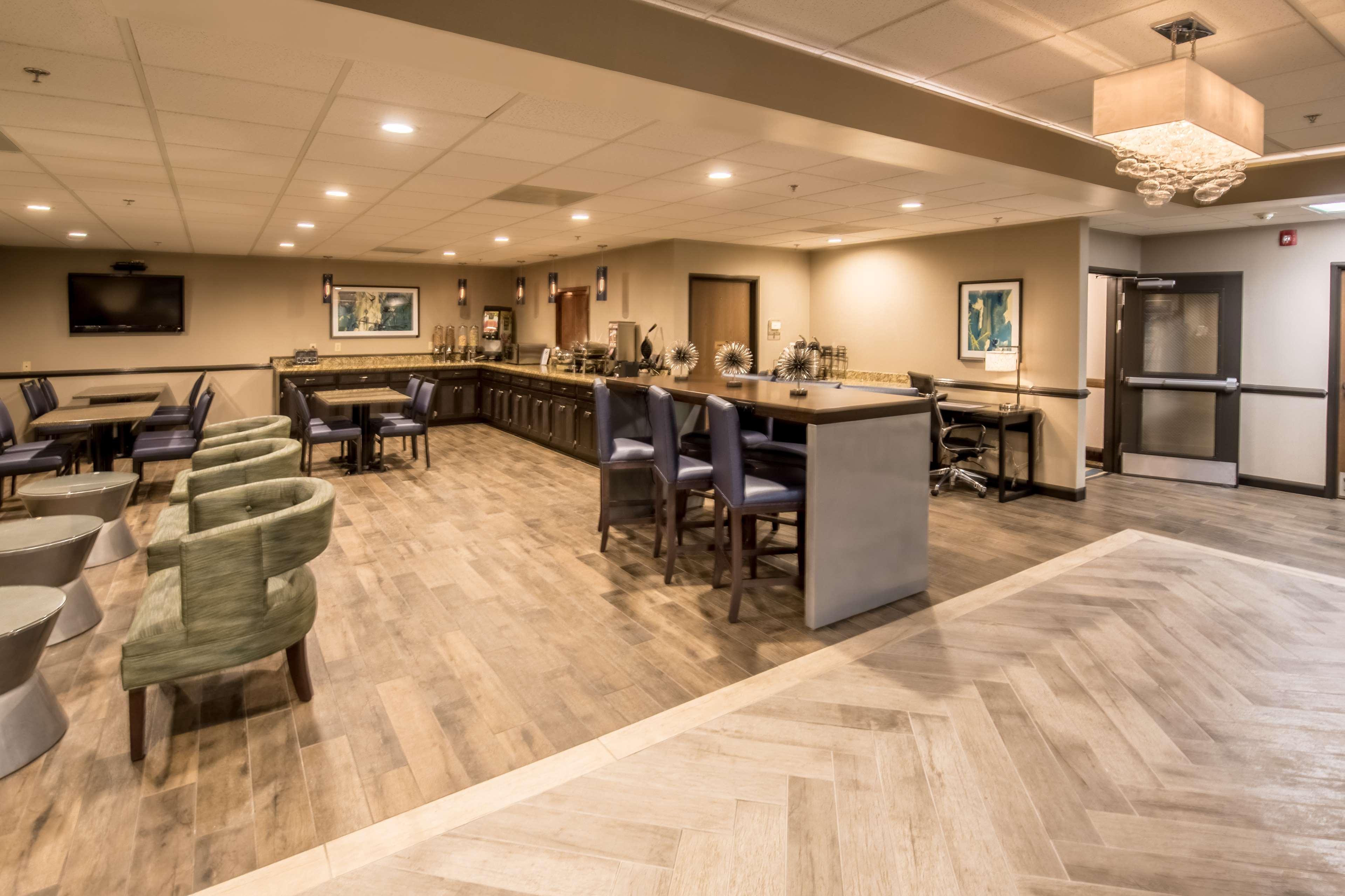 Best Western Augusta West Exteriér fotografie