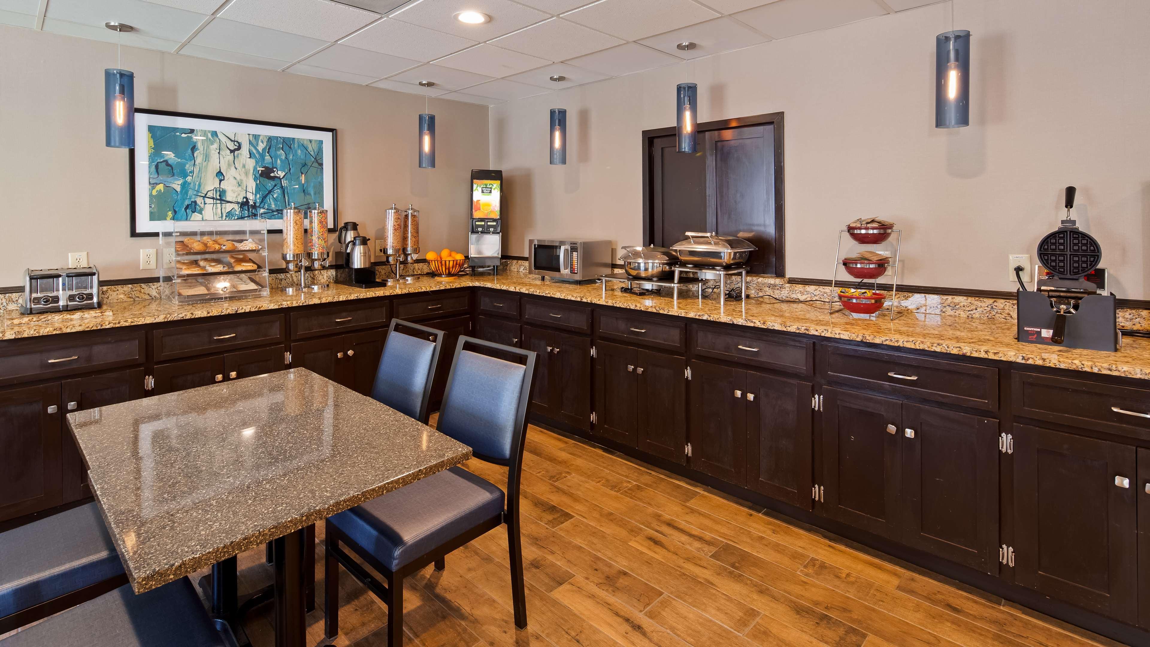 Best Western Augusta West Exteriér fotografie