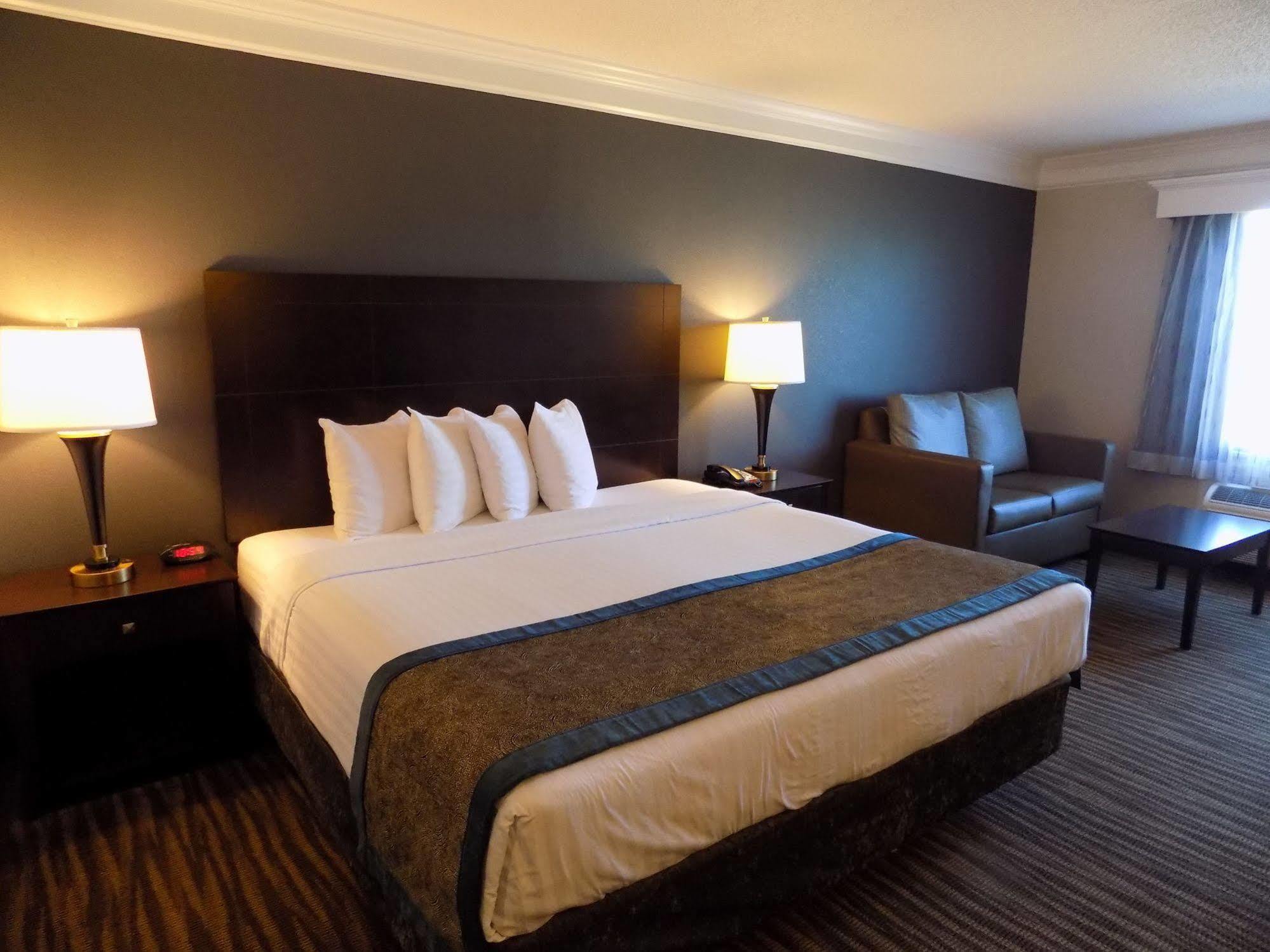 Best Western Augusta West Exteriér fotografie