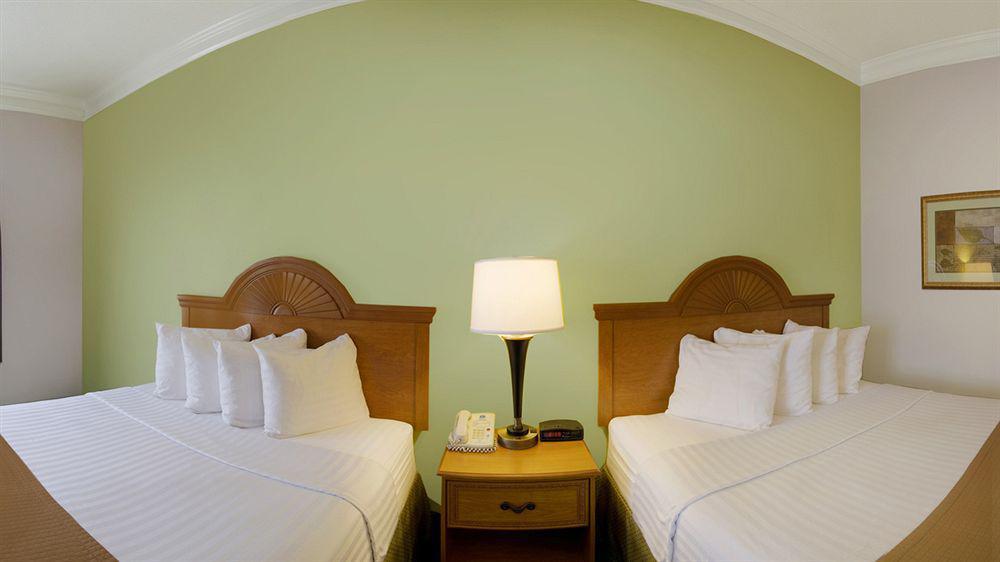 Best Western Augusta West Exteriér fotografie